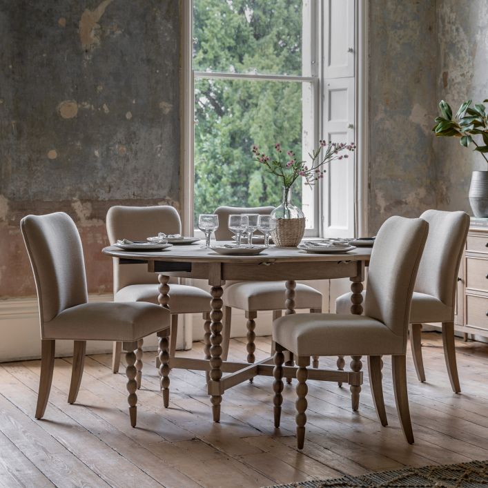 Ghedi Jacob Round Ext Dining Table — SantoLusso®
