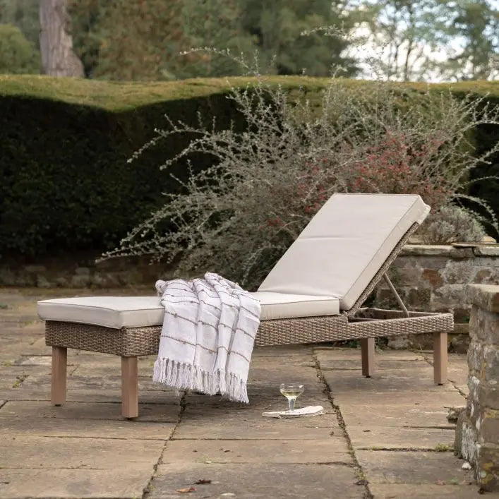 Ghedi Vienni Lounger — SantoLusso®