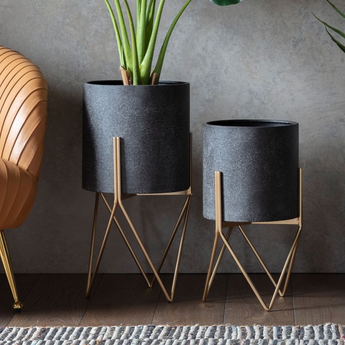 Ghedi Hoven Metal Planter Small — SantoLusso®