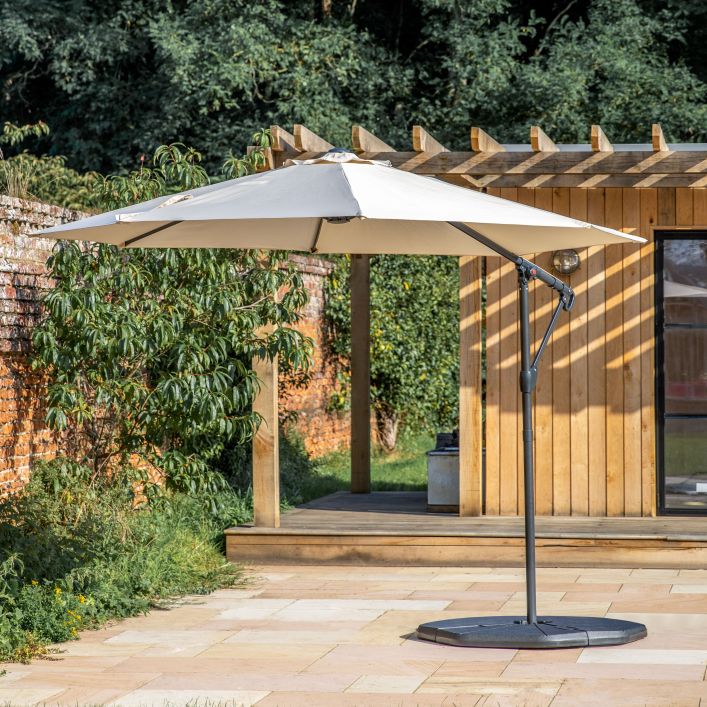 Ghedi Pernita 3m Cantilever Parasol Cream — SantoLusso®